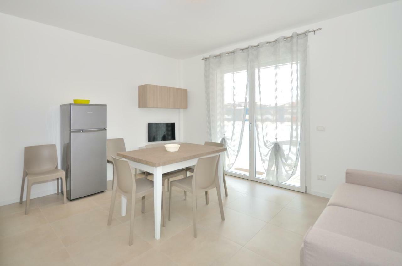 Condominio Il Faro 비비오네 외부 사진