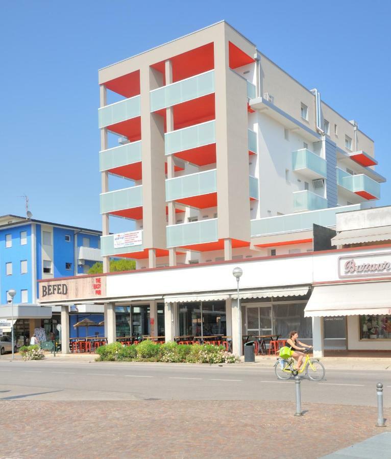 Condominio Il Faro 비비오네 외부 사진